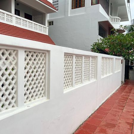 Buddha Beach Hotel Kovalam Ngoại thất bức ảnh