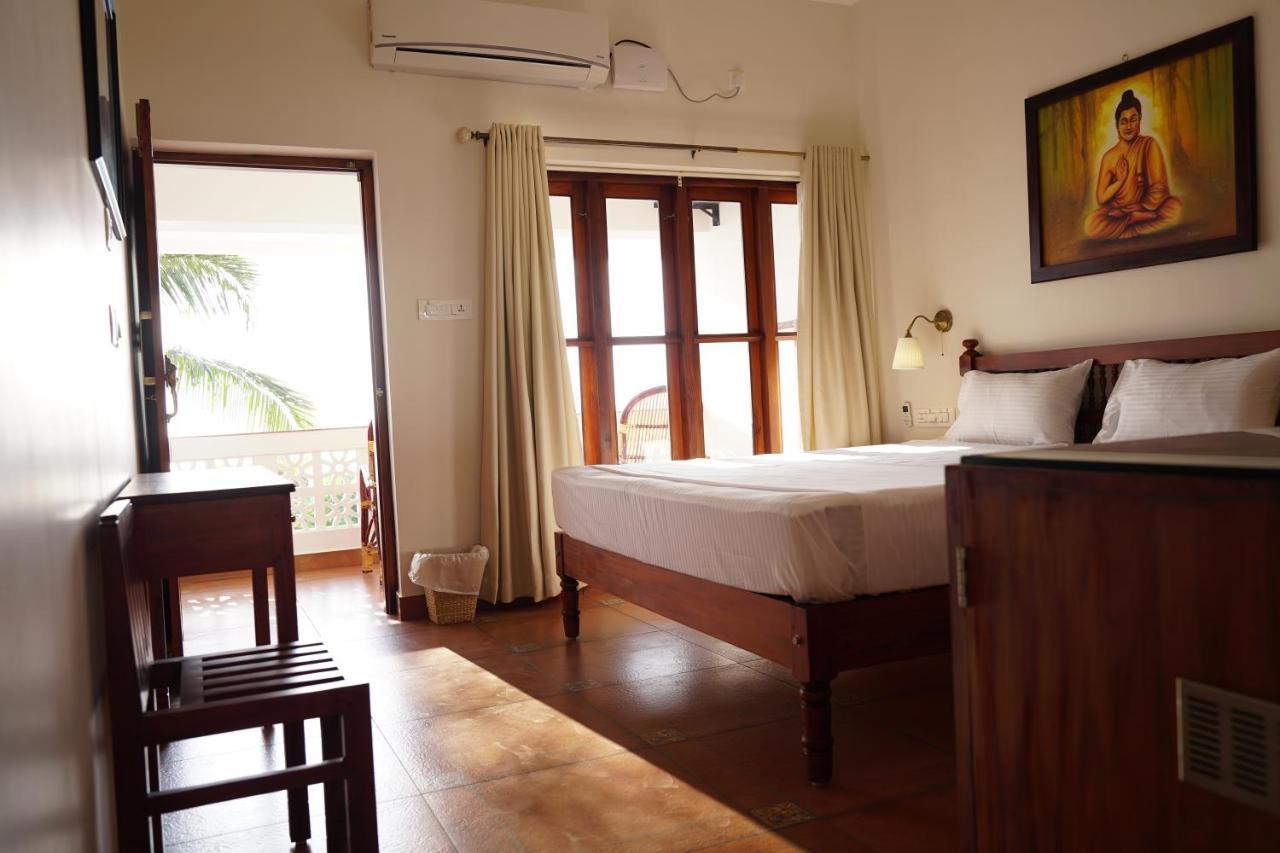Buddha Beach Hotel Kovalam Ngoại thất bức ảnh