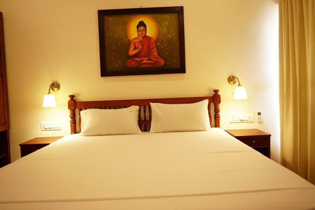 Buddha Beach Hotel Kovalam Ngoại thất bức ảnh