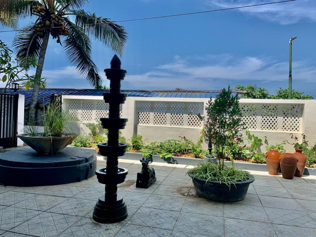 Buddha Beach Hotel Kovalam Ngoại thất bức ảnh