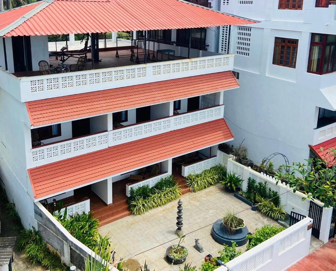 Buddha Beach Hotel Kovalam Ngoại thất bức ảnh