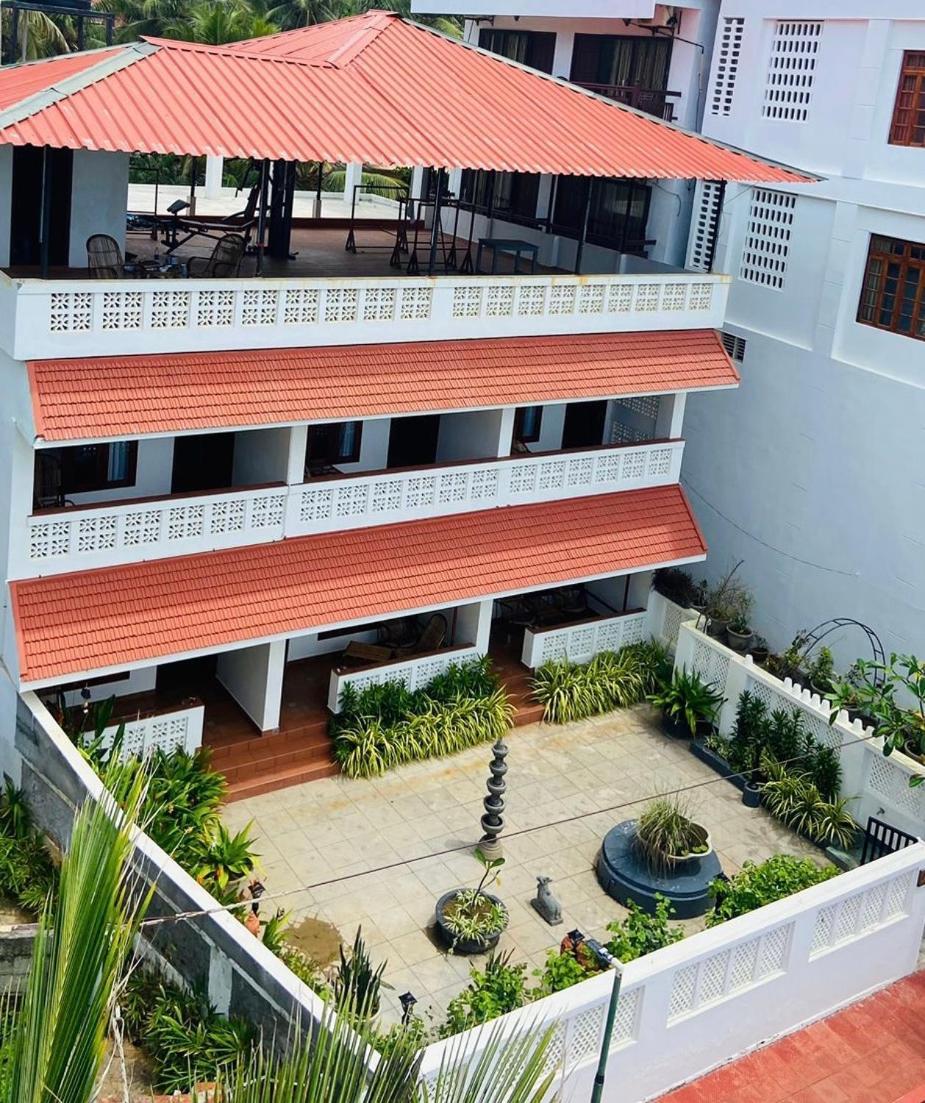 Buddha Beach Hotel Kovalam Ngoại thất bức ảnh