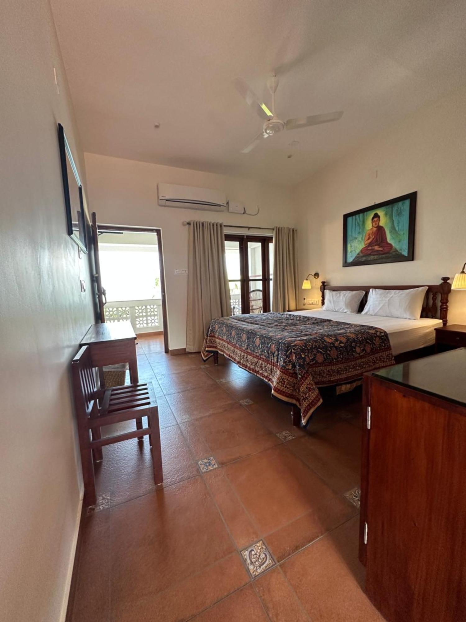 Buddha Beach Hotel Kovalam Ngoại thất bức ảnh