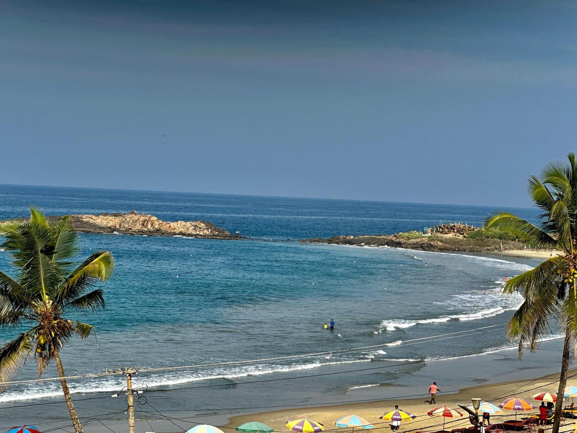Buddha Beach Hotel Kovalam Ngoại thất bức ảnh